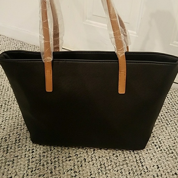 *Like New* Large Black Nautica Nylon Tote PERFECT FOR POOLSIDE OR SEASIDE! - Picture 2 of 3